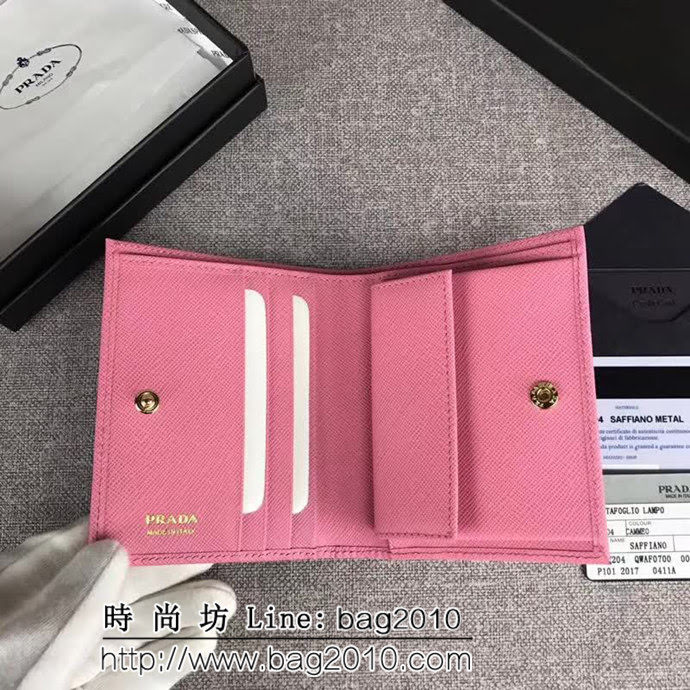 PRADA普拉達 經典爆款 頂級原單十字紋牛皮 女士短皮夾 1MV204 DD1406